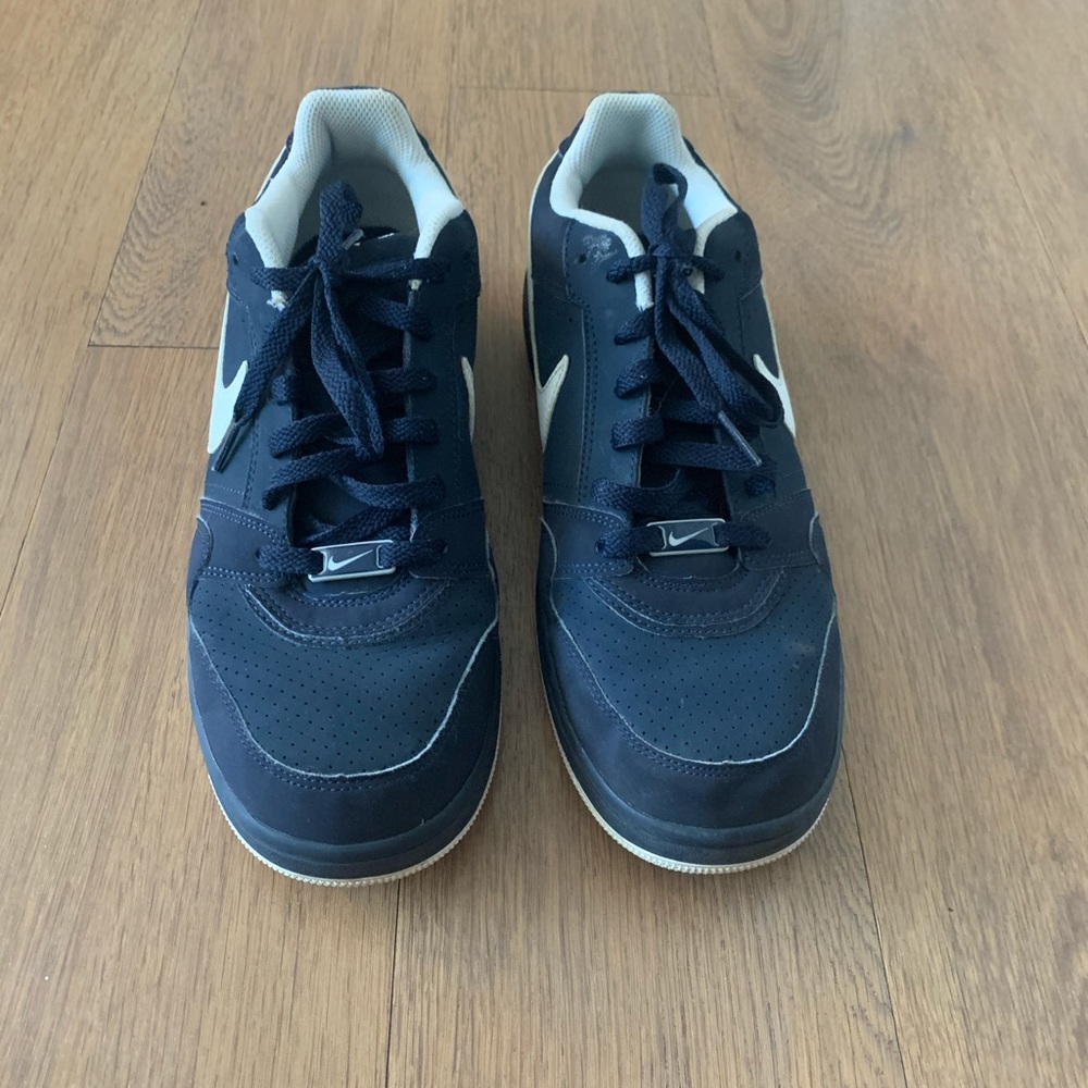 Men’s Nike Air sz 9.5